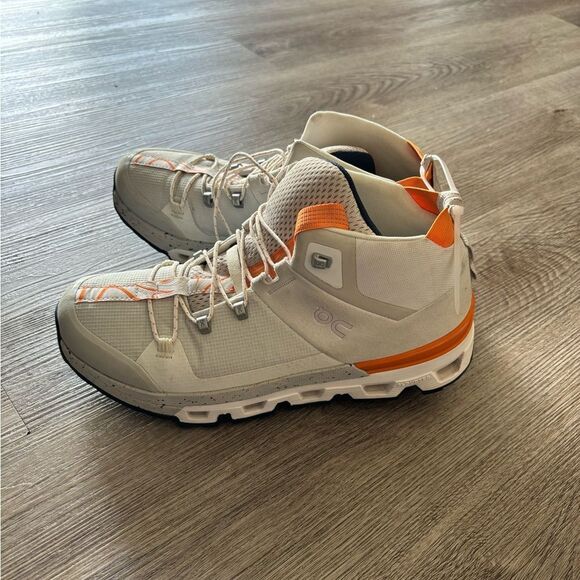 Women’s On Cloudtrax Hiking Shoes - Picture 8 of 9